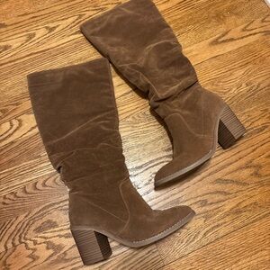 Universal Thread Brown Block Heel Knee High Boot 9WC